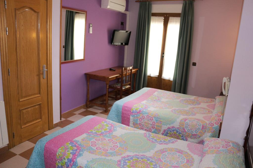 Hostal Don Jaime II Segovia Dış mekan fotoğraf