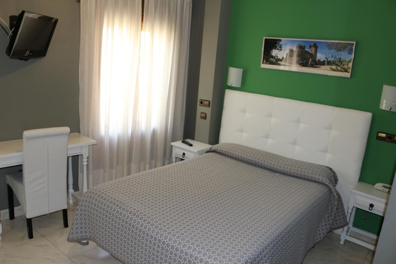 Hostal Don Jaime II Segovia Dış mekan fotoğraf