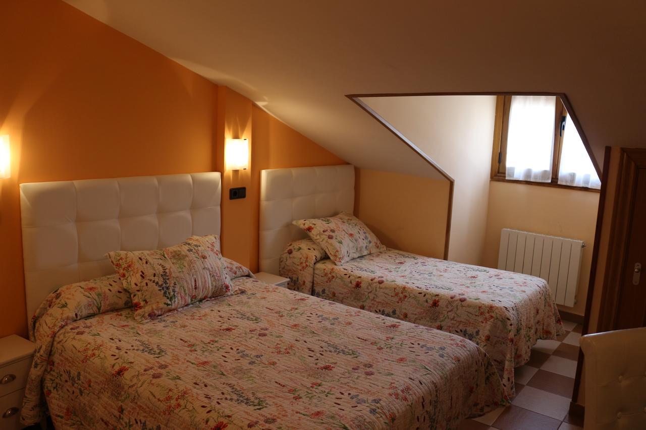 Hostal Don Jaime II Segovia Dış mekan fotoğraf