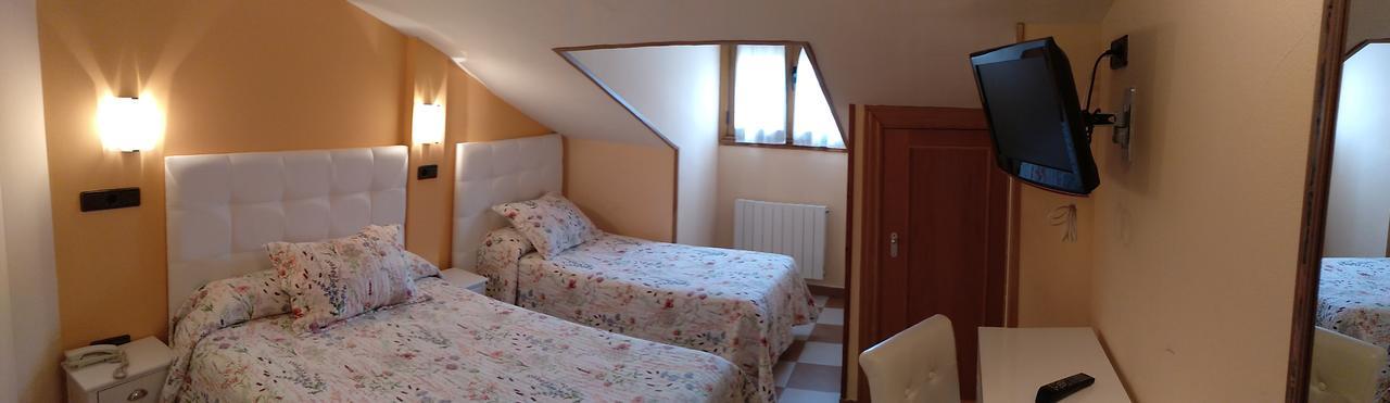 Hostal Don Jaime II Segovia Dış mekan fotoğraf