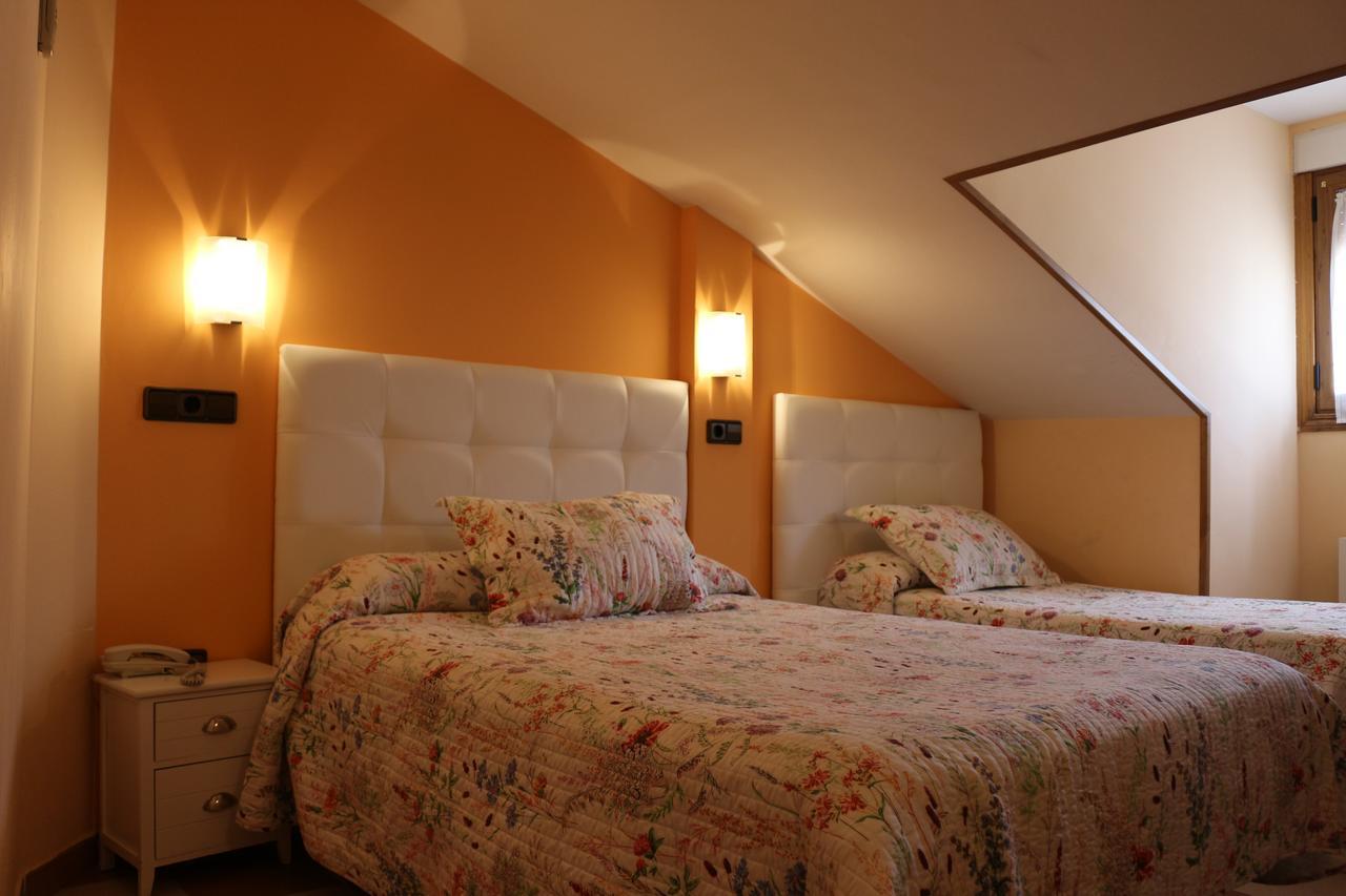 Hostal Don Jaime II Segovia Dış mekan fotoğraf