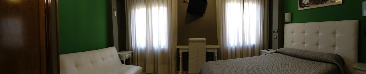 Hostal Don Jaime II Segovia Dış mekan fotoğraf