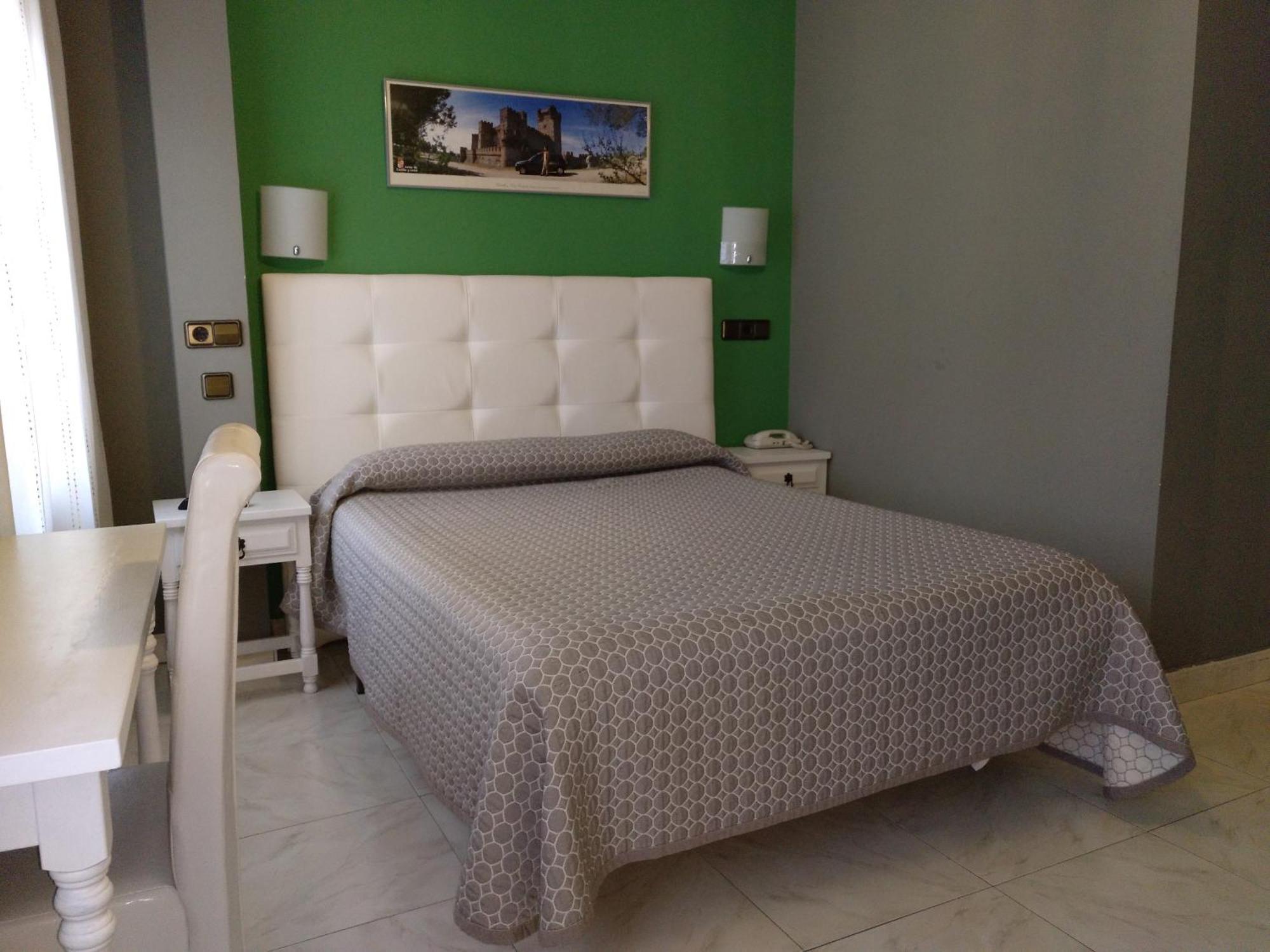 Hostal Don Jaime II Segovia Dış mekan fotoğraf
